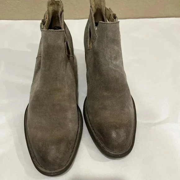 Born Mendocino Size 7.5 Distressed Suede Western Bootie Point Toe Cut Out Cowboy - Picture 3 of 8